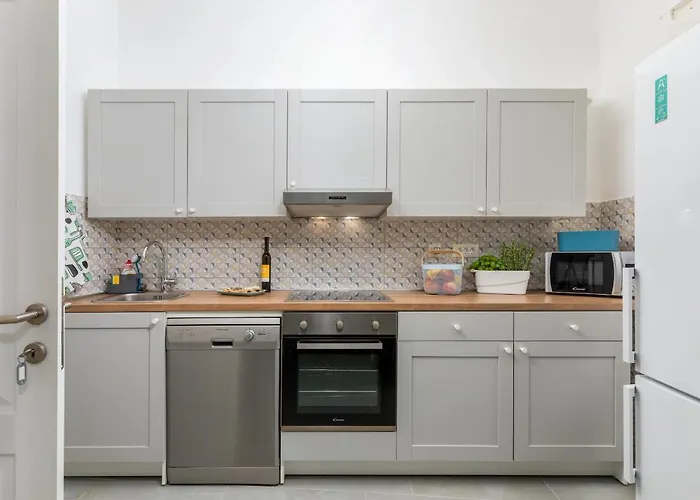 Holiday home Lovely House With Garden Near Centre