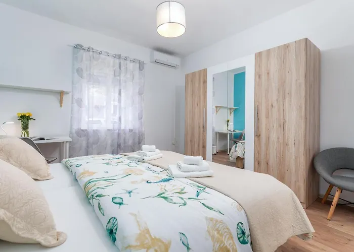 Holiday home Lovely House With Garden Near Centre Pula