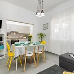Lovely House With Garden Near Centre Hébergement de vacances